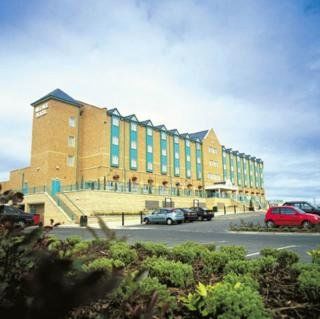 Village Newcastle And Leisure Club ไทน์เมาธ์ ภายนอก รูปภาพ